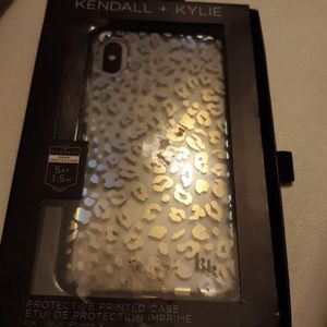 Kendall and Kylie iPhone x cell phone case.